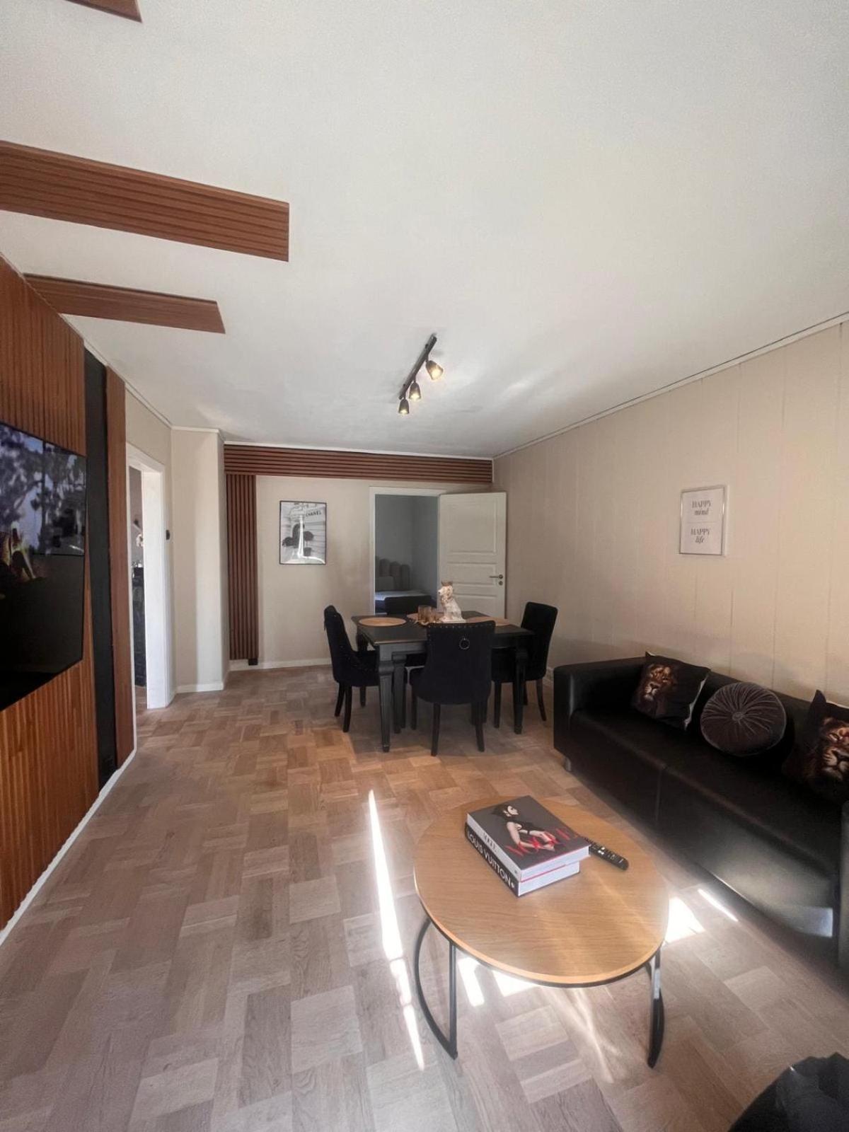 Apartment Topsetasje-leil Helsfyr Ink Blk *