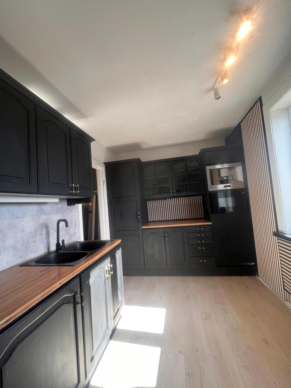 Topsetasje-leil Helsfyr Ink Blk Apartment